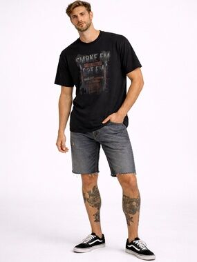 Vintage “Smoke Em If You Got Em” Black Graphic T-Shirt - Size XL - 25" PTP GUC